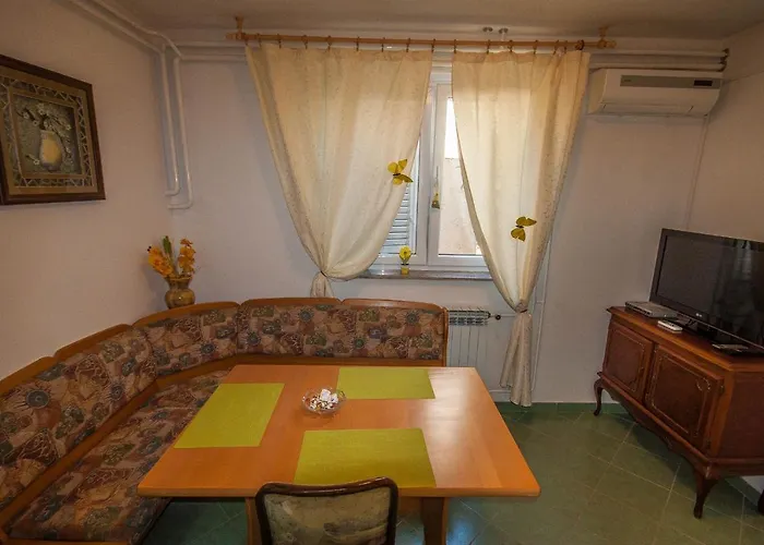 Appartement By The Sea - 14461 Zadar