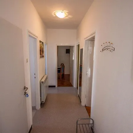 Apartment By The Sea - 14461 *